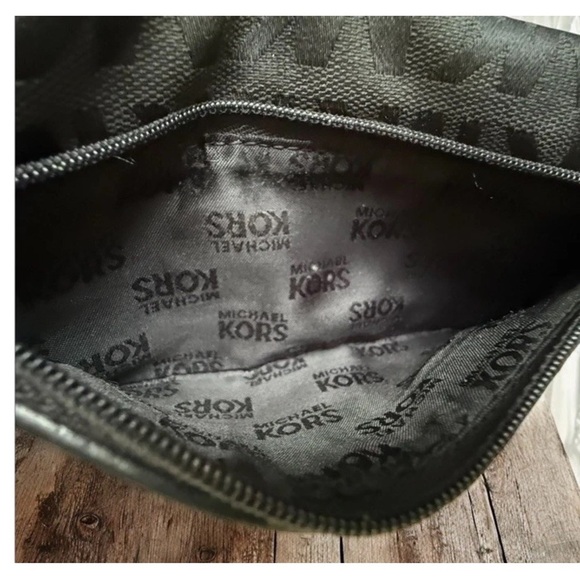 Michael Kors Austin Black Flat Continental Signature Wallet Leather Trim - Picture 14 of 16